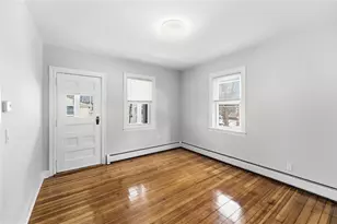 82 Hillcrest Ave, Pawtucket, RI 02860 - Photo 12