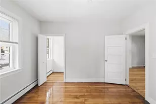 82 Hillcrest Ave, Pawtucket, RI 02860 - Photo 8