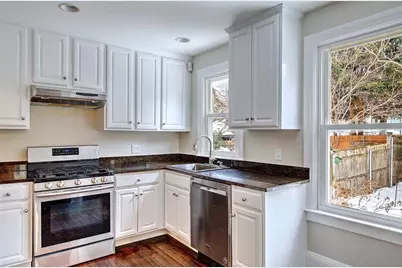 118 Everett Avenue, Providence, RI 02906 - Photo 10