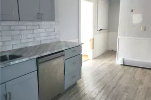 25 Thomas St, North Kingstown, RI 02852 - Photo 4