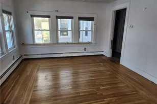 25 Thomas St, North Kingstown, RI 02852 - Photo 2