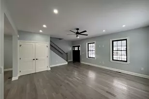 38 Ashburne St, Pawtucket, RI 02861 - Photo 6