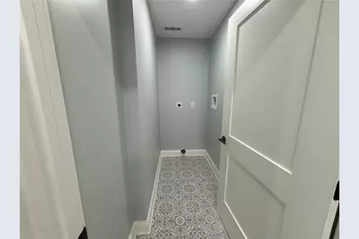 38 Ashburne Street, Pawtucket, RI 02861 - Photo 10