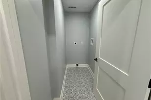 38 Ashburne St, Pawtucket, RI 02861 - Photo 10