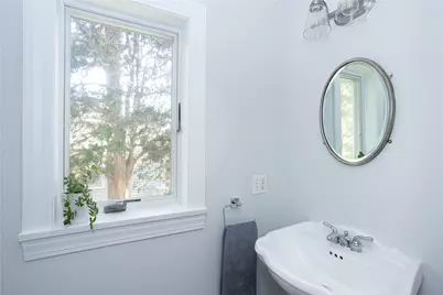 18 Lugger Street, Jamestown, RI 02835 - Photo 14