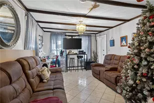 31 Sassafras St, Providence, RI 02907 - Photo 10