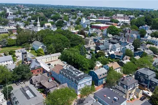 28 Pelham St, Newport, RI 02840 - Photo 4