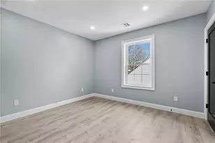 68 Enfield Ave, Providence, RI 02908 - Photo 14