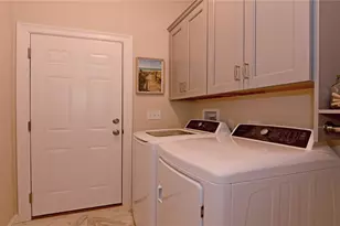 654 S Shore Village Blvd, South Kingstown, RI 02879 - Photo 34