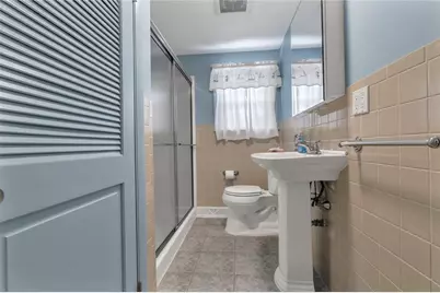 49 Ames Street, Pawtucket, RI 02861 - Photo 12