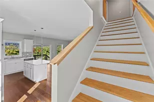 99 Ayda Rose Ave, West Warwick, RI 02893 - Photo 6