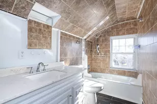 72 Bedlow Ave, Newport, RI 02840 - Photo 30