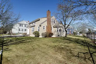 72 Bedlow Avenue, Newport, RI 02840 - Photo 36