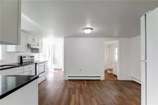 44 Paquins Ln, Portsmouth, RI 02871 - Photo 6