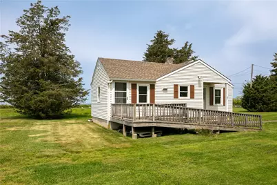 44 Paquins Lane, Portsmouth, RI 02871 - Photo 2