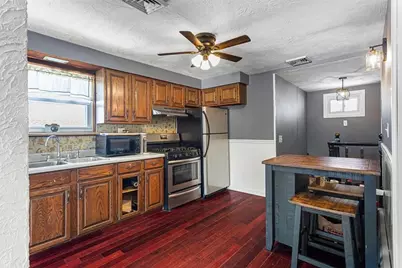 30 Packard Avenue, North Providence, RI 02911 - Photo 4