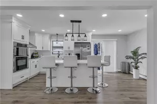 30 S Bennett Dr, Johnston, RI 02919 - Photo 6