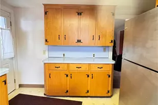 87 Lincoln Park Ave, Cranston, RI 02920 - Photo 2