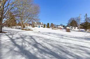 26 Country Hill Rd, Cumberland, RI 02864 - Photo 28