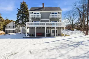 174 Seaside Dr, Jamestown, RI 02835 - Photo 4