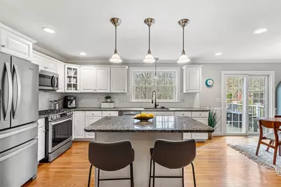 322 Washington Road, Barrington, RI 02806 - Photo 16