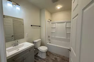 327 Pine St, Pawtucket, RI 02860 - Photo 8