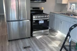 245 Manton St, Pawtucket, RI 02861 - Photo 2