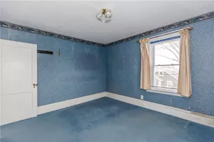 41 Wellesley St, North Providence, RI 02904 - Photo 24