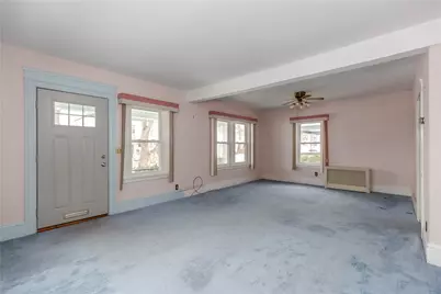 41 Wellesley Street, North Providence, RI 02904 - Photo 10