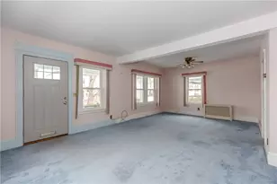 41 Wellesley St, North Providence, RI 02904 - Photo 10