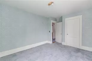 41 Wellesley St, North Providence, RI 02904 - Photo 20