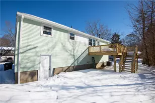 12 Whittier Dr, Coventry, RI 02816 - Photo 2