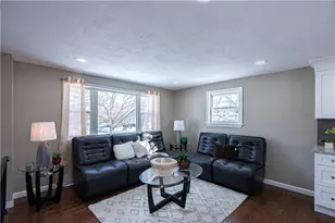 12 Whittier Dr, Coventry, RI 02816 - Photo 6