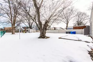 70 Manistee St, Pawtucket, RI 02861 - Photo 24