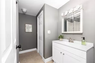 70 Manistee Street, Pawtucket, RI 02861 - Photo 18