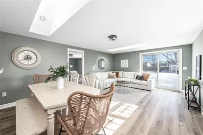 70 Manistee Street, Pawtucket, RI 02861 - Photo 8