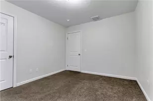 40 Burnside Ave, Woonsocket, RI 02895 - Photo 14