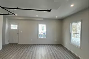 344 Blackstone St, Providence, RI 02907 - Photo 12