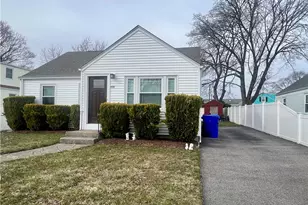 250 Pullen Ave, Pawtucket, RI 02861 - Photo 14