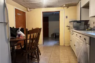 30 Bridgham St, Providence, RI 02907 - Photo 22