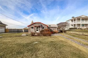 29 Coast Guard Ave, South Kingstown, RI 02879 - Photo 2
