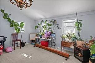 2 Marian Ln, Woonsocket, RI 02895 - Photo 10