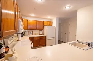 3524 W Shore Rd, Warwick, RI 02886 - Photo 4