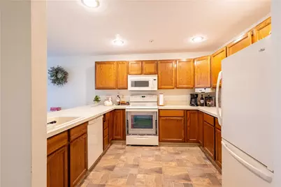 3524 West Shore Road #215, Warwick, RI 02886 - Photo 6