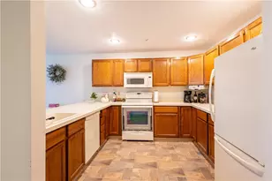 3524 W Shore Rd, Warwick, RI 02886 - Photo 6