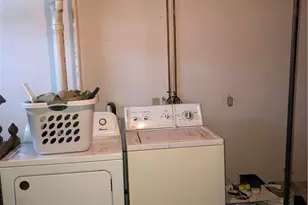 75 Sharon St, Cranston, RI 02910 - Photo 30