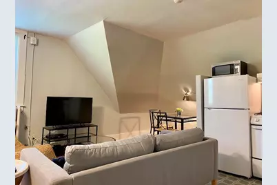 96 Rhode Island Avenue #6, Newport, RI 02840 - Photo 4