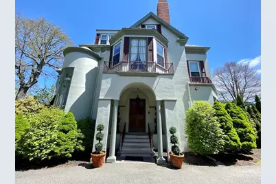 96 Rhode Island Avenue #6, Newport, RI 02840 - Photo 2