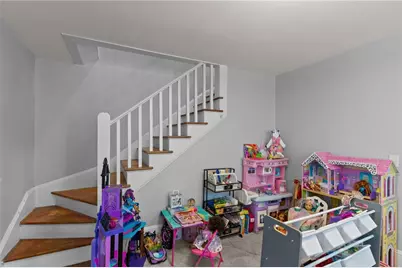 44 Bedlow Avenue, Newport, RI 02840 - Photo 14