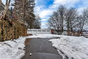 107 Blackstone St, Woonsocket, RI 02895 - Photo 38